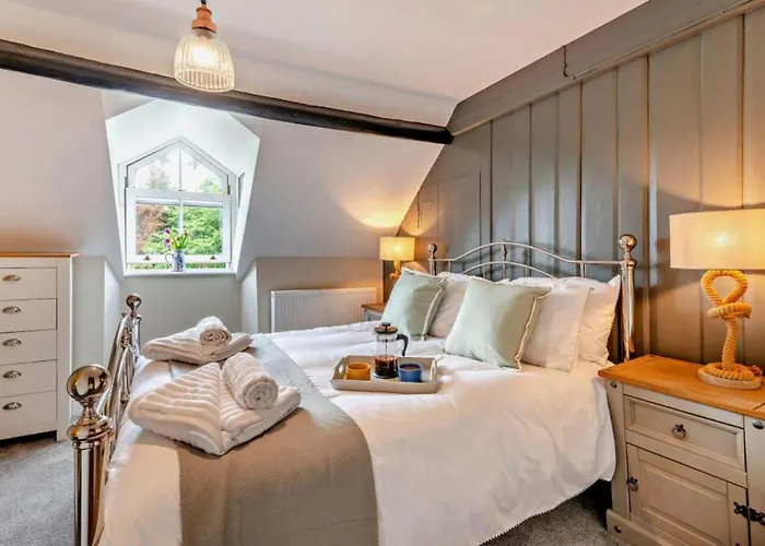 Robins Cosy Hot Tub Quiet Village Dom wakacyjny *